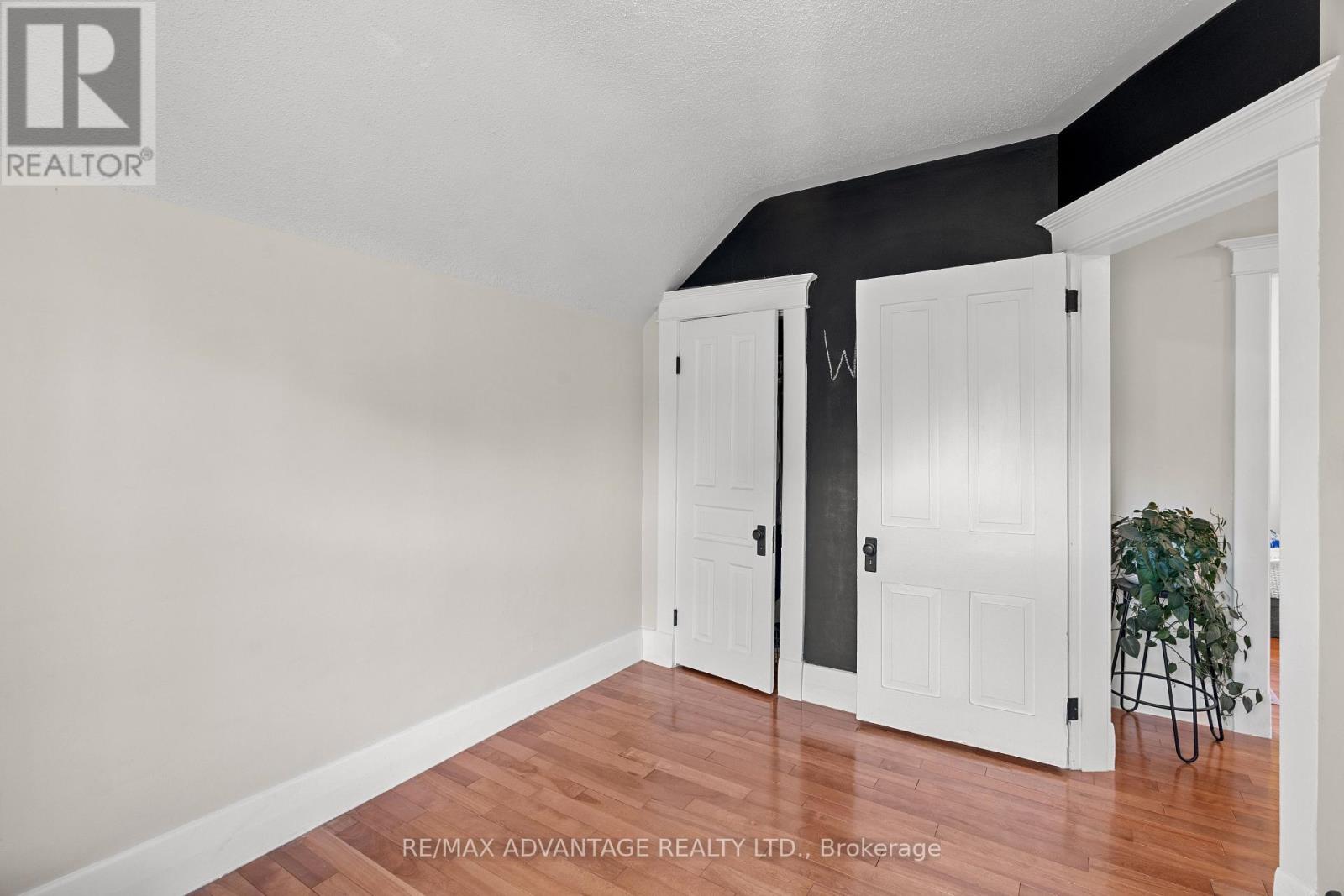 52 Beattie Avenue N, London East (East N), Ontario  N5W 2P2 - Photo 25 - X12447031