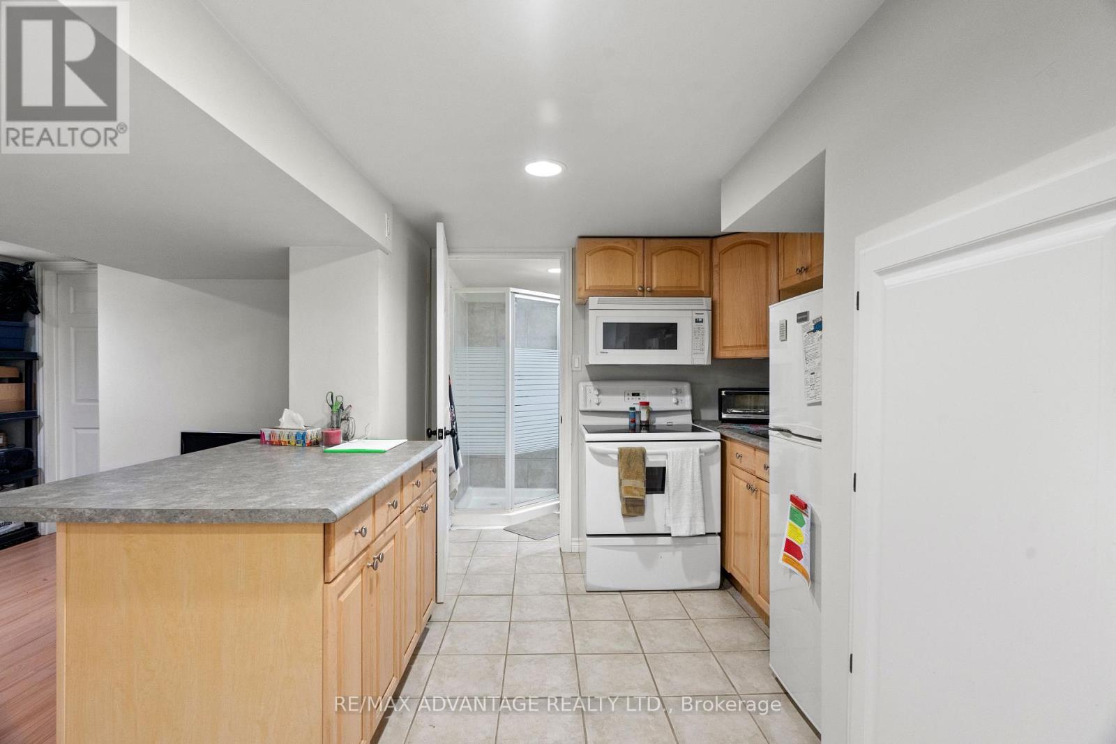 52 Beattie Avenue N, London East (East N), Ontario  N5W 2P2 - Photo 27 - X12447031