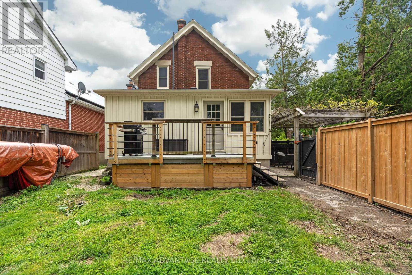 52 Beattie Avenue N, London East (East N), Ontario  N5W 2P2 - Photo 34 - X12447031