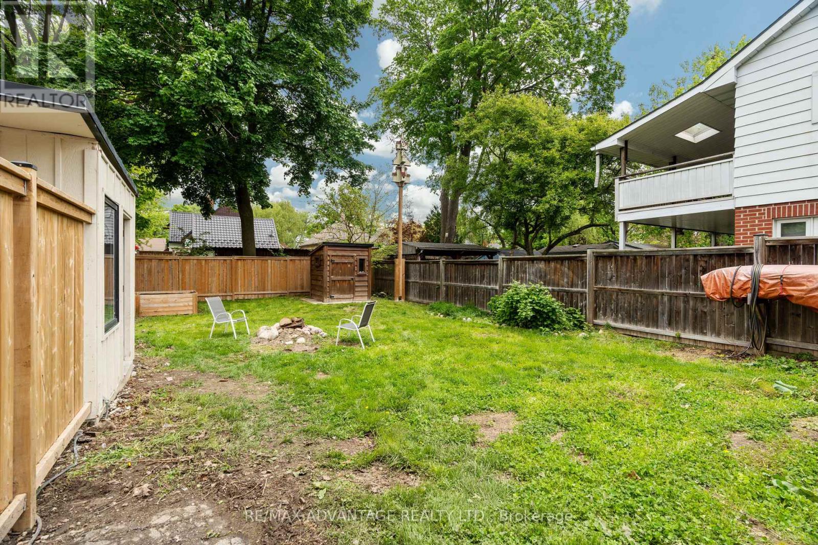 52 Beattie Avenue N, London East (East N), Ontario  N5W 2P2 - Photo 36 - X12447031