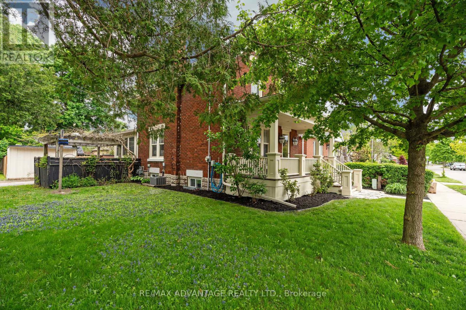 52 Beattie Avenue N, London East (East N), Ontario  N5W 2P2 - Photo 5 - X12447031