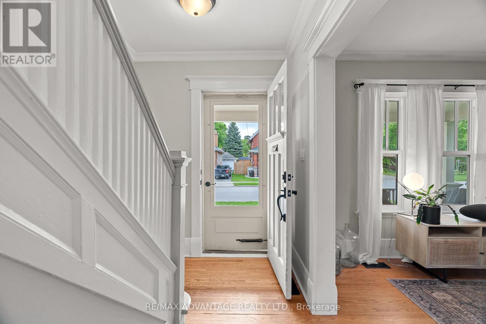 52 Beattie Avenue N, London East (East N), Ontario  N5W 2P2 - Photo 6 - X12447031