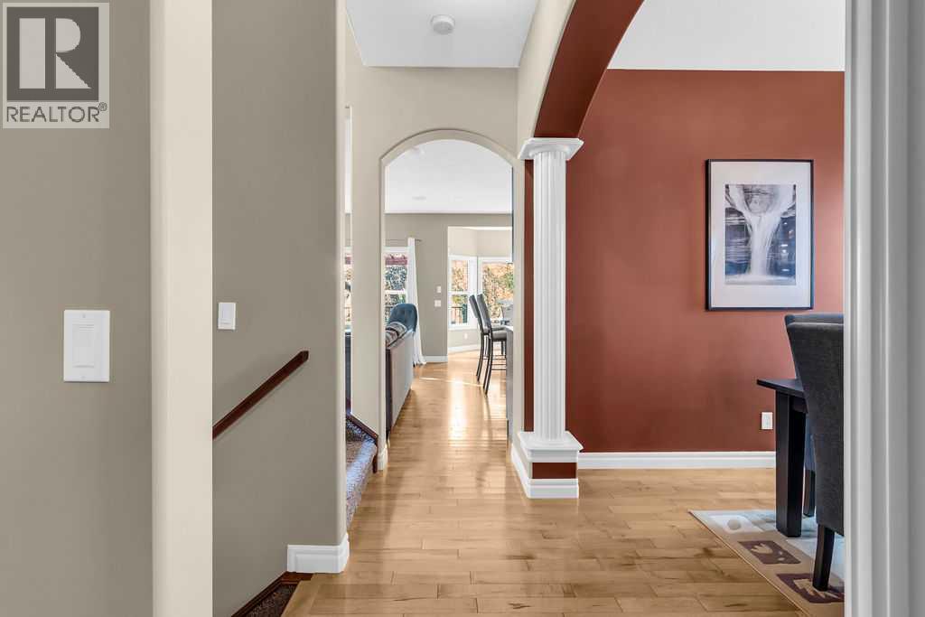 122 Discovery Ridge Gardens Sw, Calgary, Alberta  T3H 5L6 - Photo 5 - A2257802