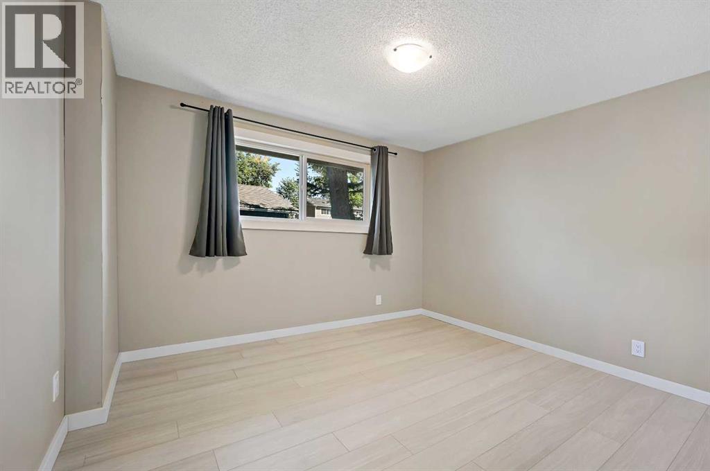 4524 Fordham Crescent Se, Calgary, Alberta  T2A 2A3 - Photo 9 - A2260332