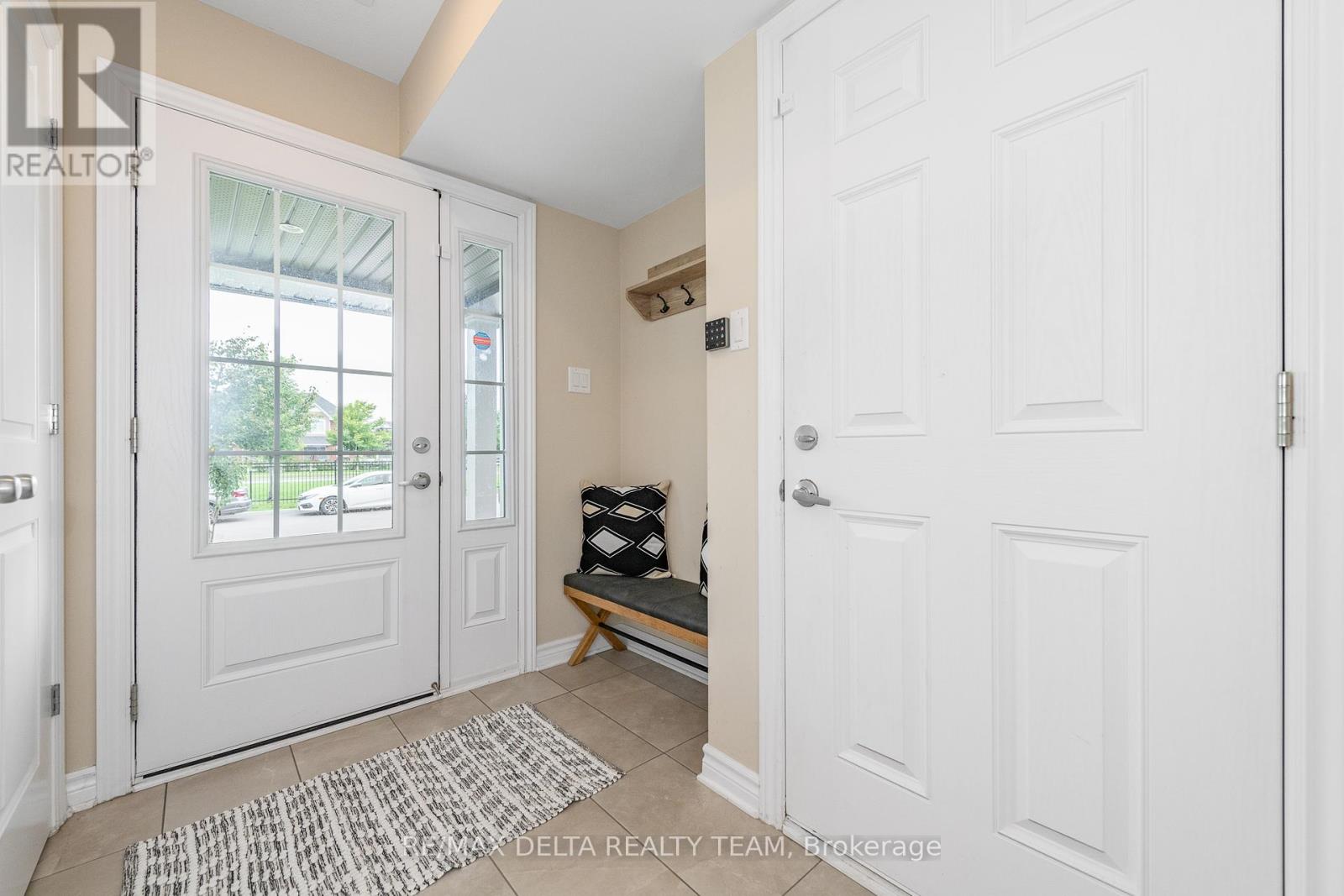 203 Yellowcress Way, Ottawa, Ontario  K4A 1C3 - Photo 3 - X12447030