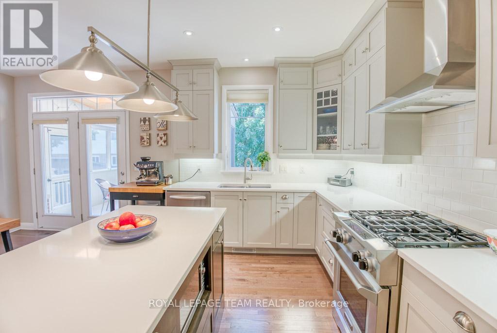 107 Kitsilano Court, Ottawa, Ontario  K2H 0B5 - Photo 10 - X12447055