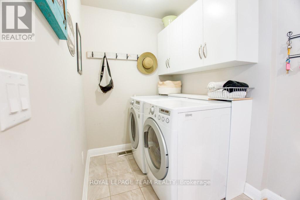 107 Kitsilano Court, Ottawa, Ontario  K2H 0B5 - Photo 12 - X12447055