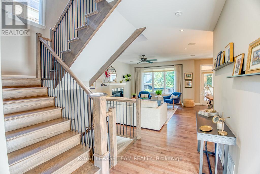107 Kitsilano Court, Ottawa, Ontario  K2H 0B5 - Photo 5 - X12447055