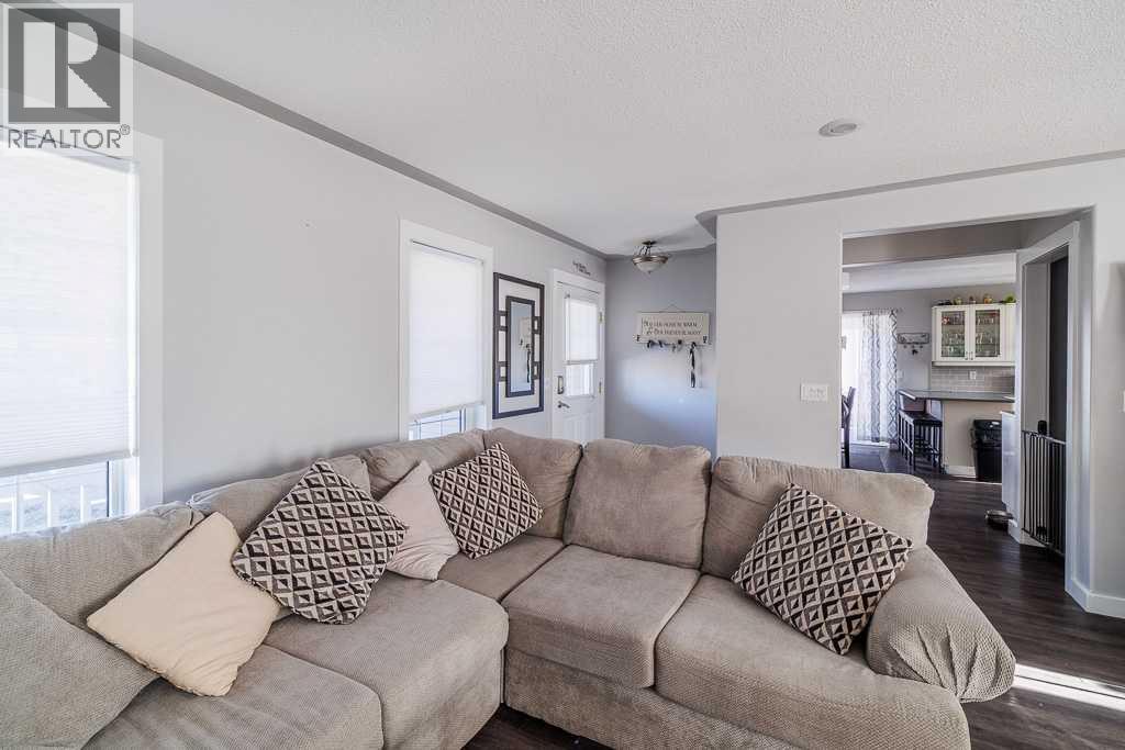 65 Fern Glade Crescent, Sylvan Lake, Alberta  T4S 1Z5 - Photo 18 - A2262476