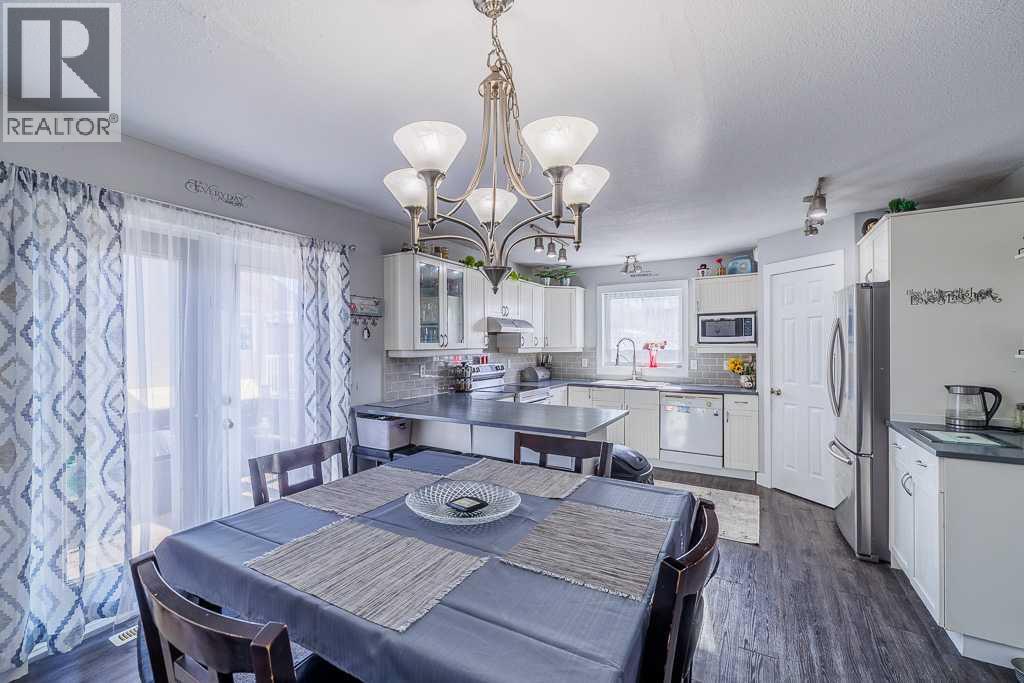 65 Fern Glade Crescent, Sylvan Lake, Alberta  T4S 1Z5 - Photo 8 - A2262476
