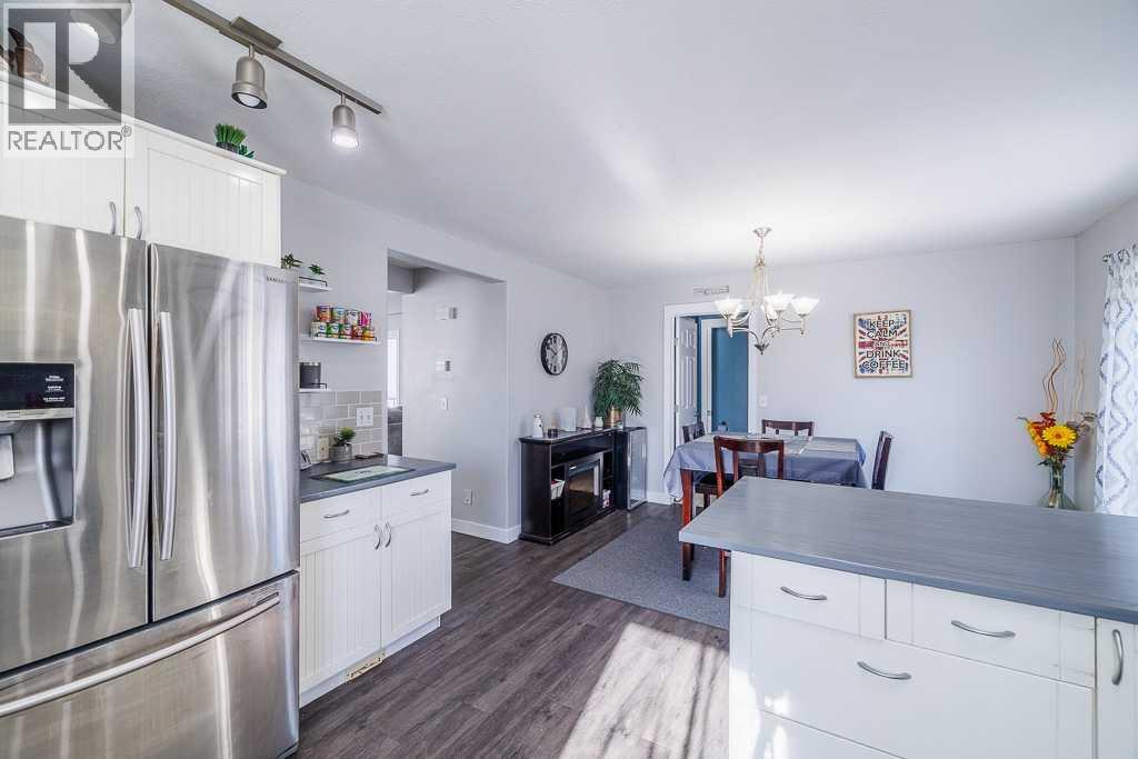 65 Fern Glade Crescent, Sylvan Lake, Alberta  T4S 1Z5 - Photo 9 - A2262476