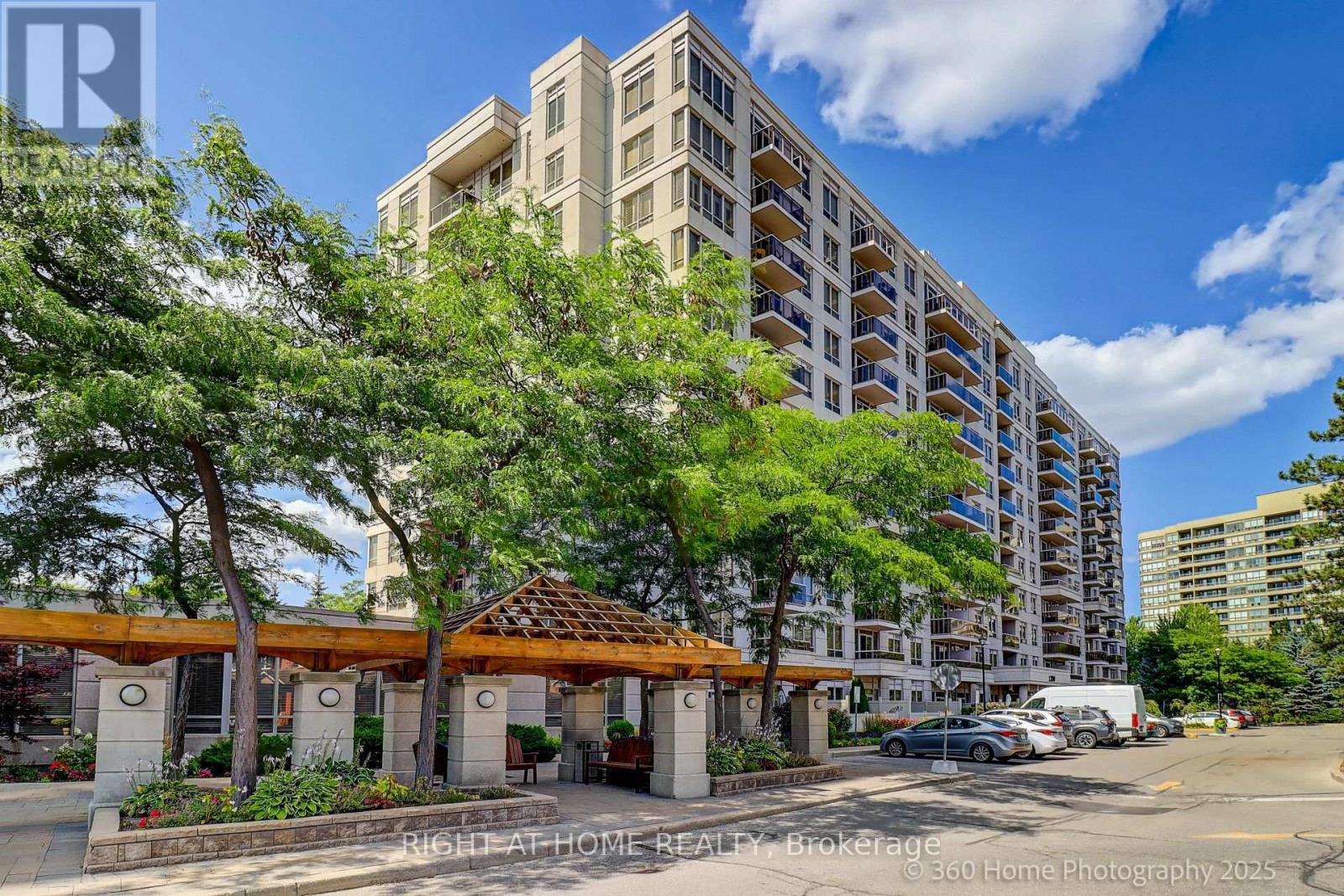 817 - 1200 The Esplanade N, Pickering, Ontario  L1V 6V3 - Photo 1 - E12350261