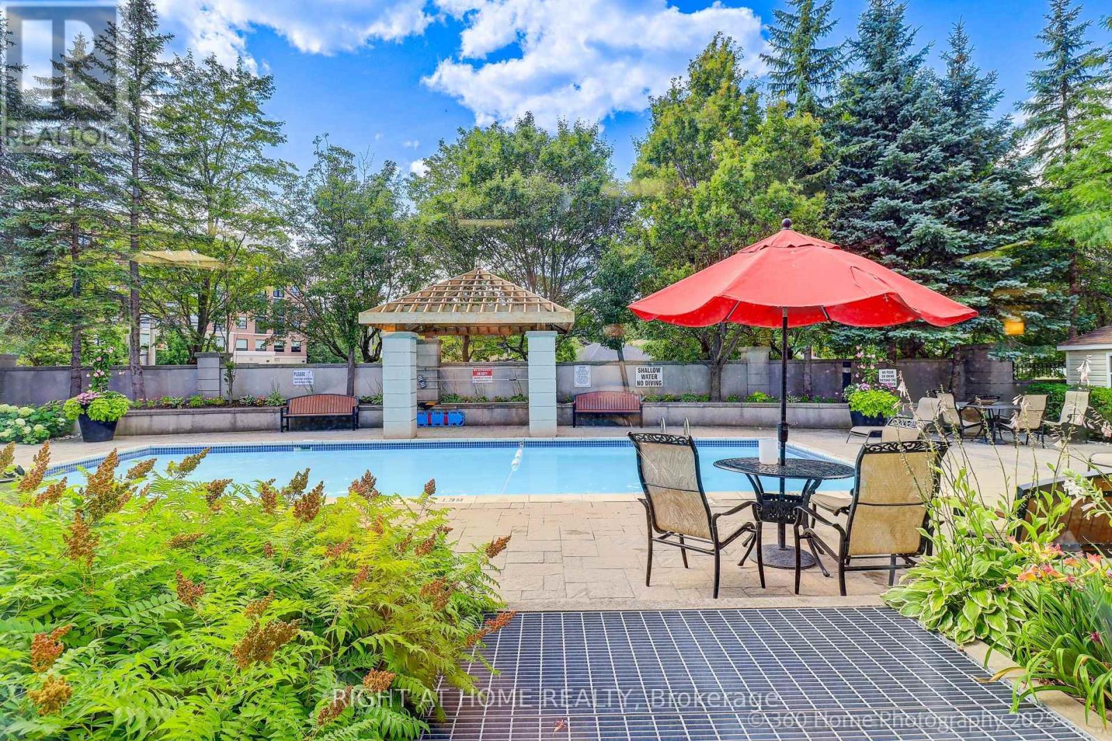 817 - 1200 The Esplanade N, Pickering, Ontario  L1V 6V3 - Photo 2 - E12350261