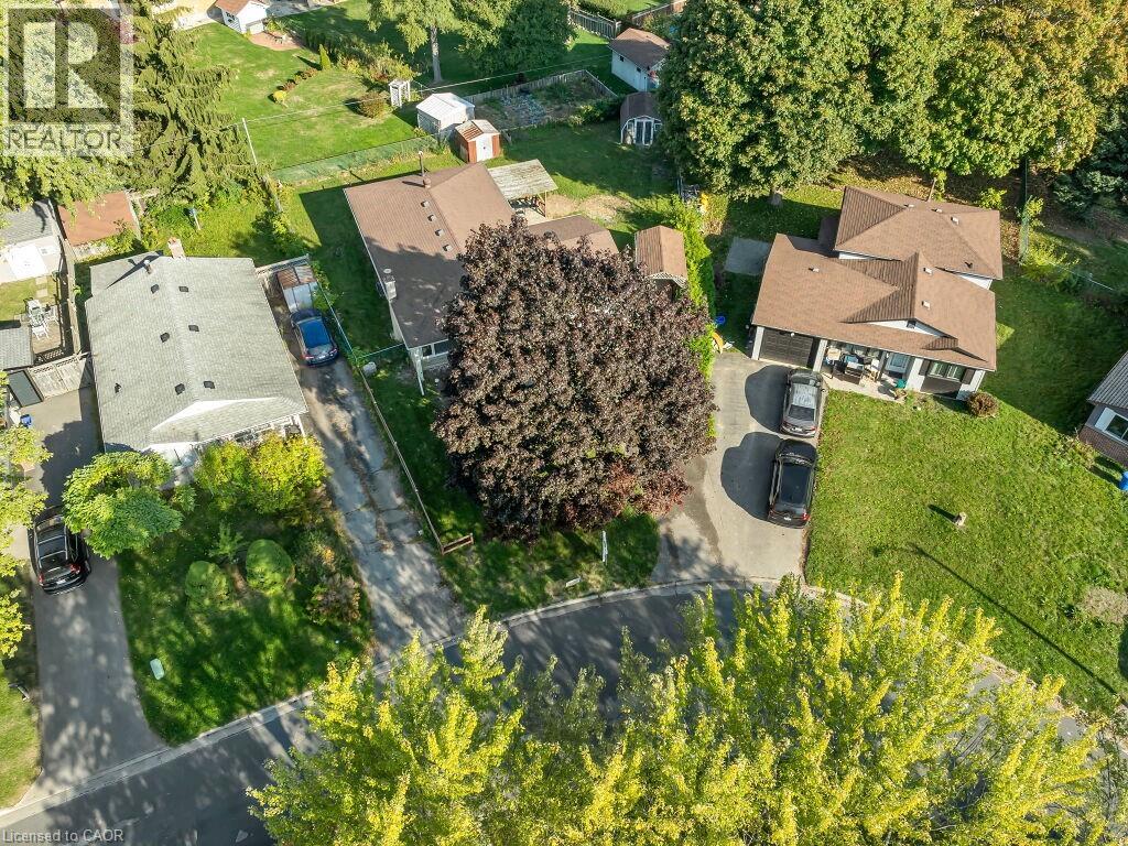 34 Belwood Walk, Kitchener, Ontario  N2C 1Z3 - Photo 3 - 40776660
