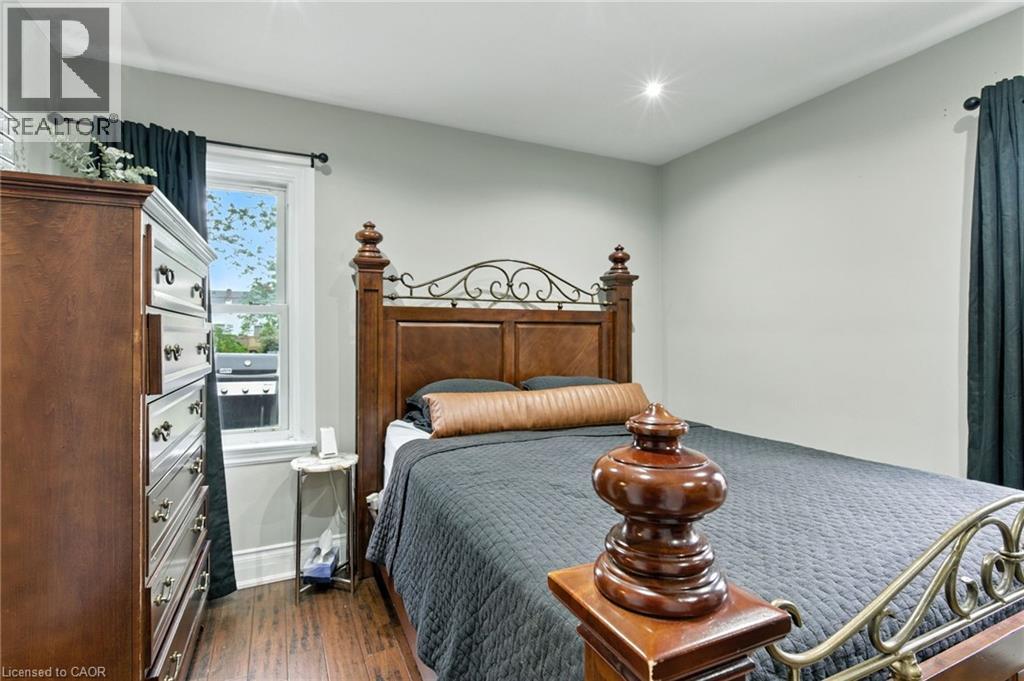 417 East 37th Street, Hamilton, Ontario  L8V 4B7 - Photo 14 - 40776567
