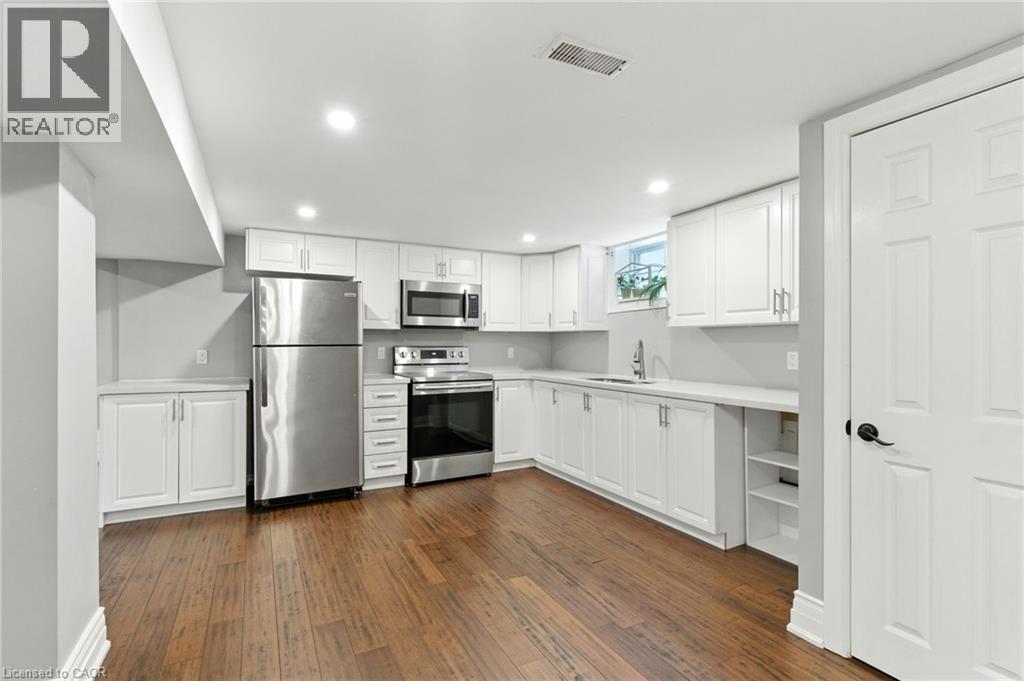 417 East 37th Street, Hamilton, Ontario  L8V 4B7 - Photo 20 - 40776567