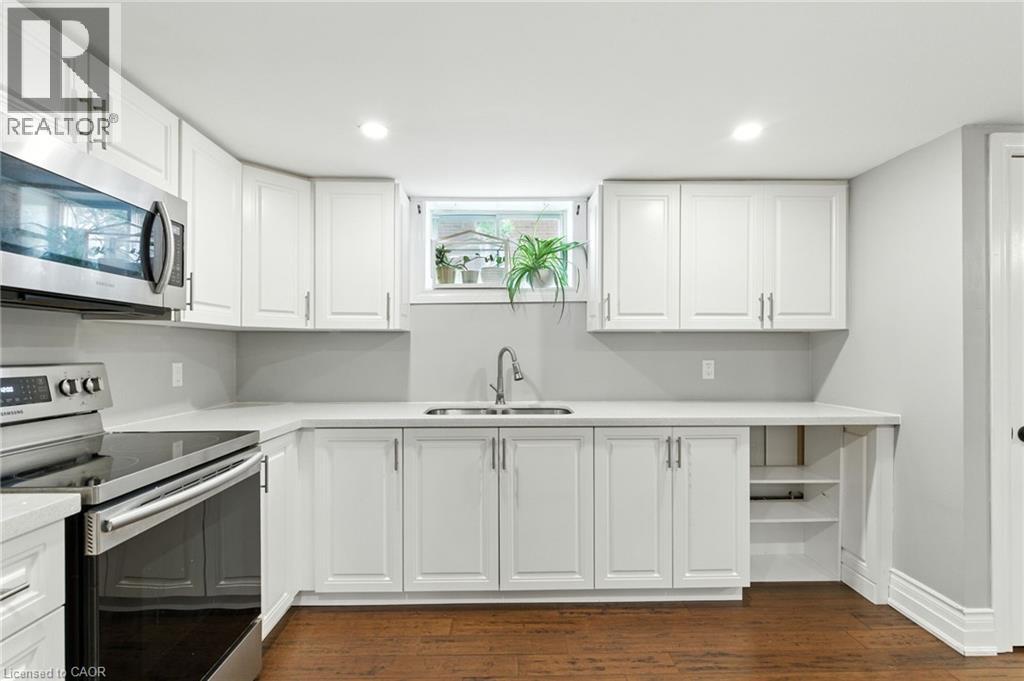 417 East 37th Street, Hamilton, Ontario  L8V 4B7 - Photo 21 - 40776567