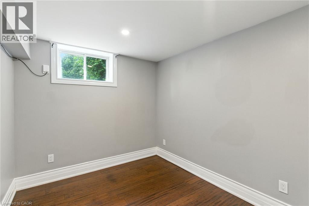 417 East 37th Street, Hamilton, Ontario  L8V 4B7 - Photo 23 - 40776567