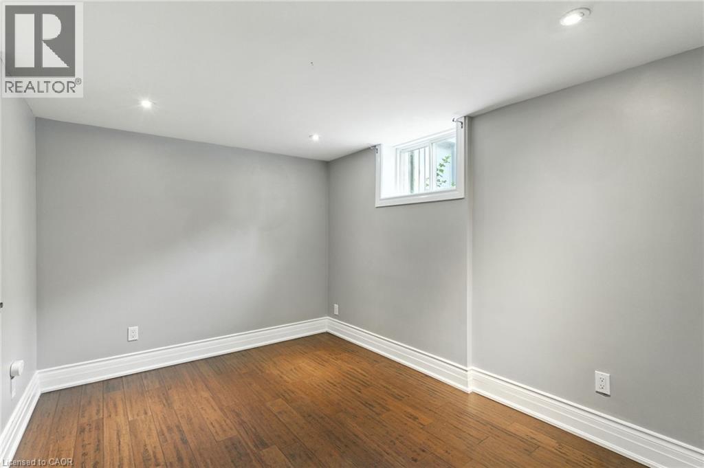 417 East 37th Street, Hamilton, Ontario  L8V 4B7 - Photo 25 - 40776567