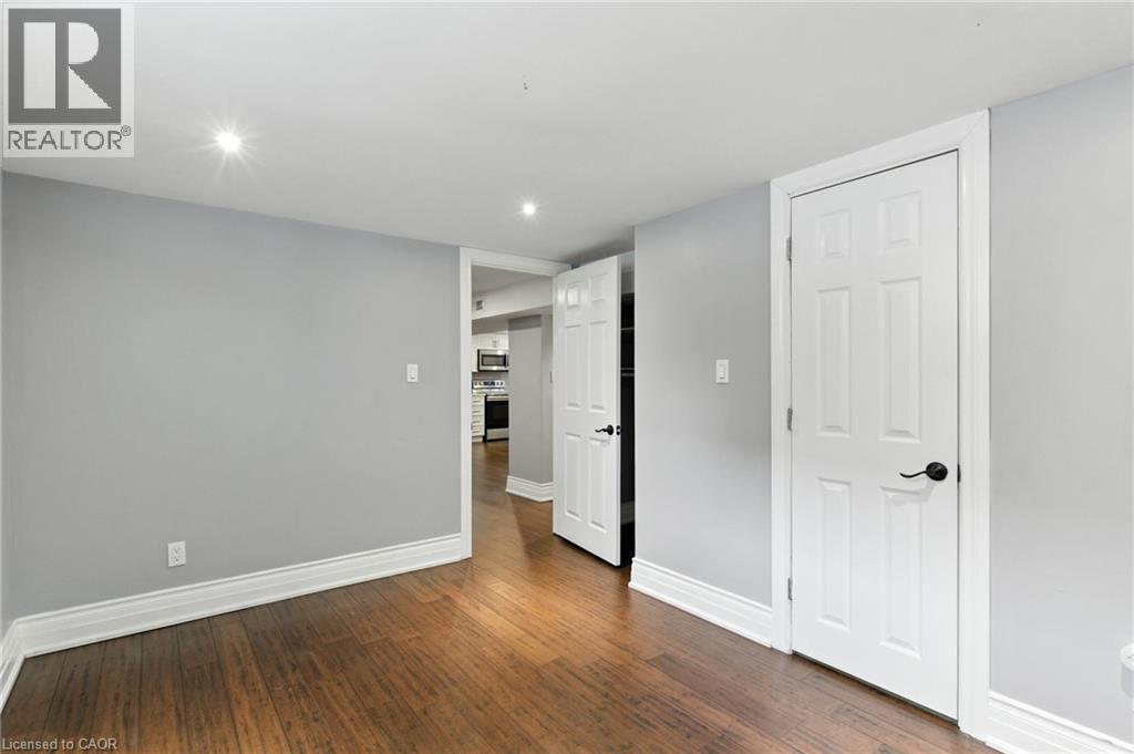 417 East 37th Street, Hamilton, Ontario  L8V 4B7 - Photo 26 - 40776567