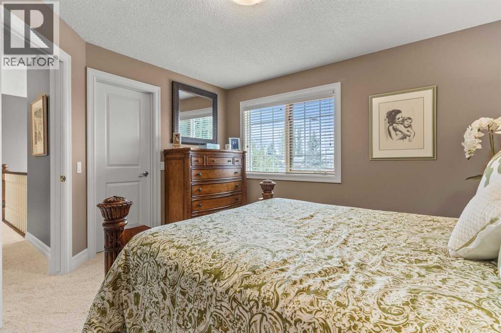 230 Mckenzie Lake Bay Se, Calgary, Alberta  T2Z 2H2 - Photo 29 - A2253850