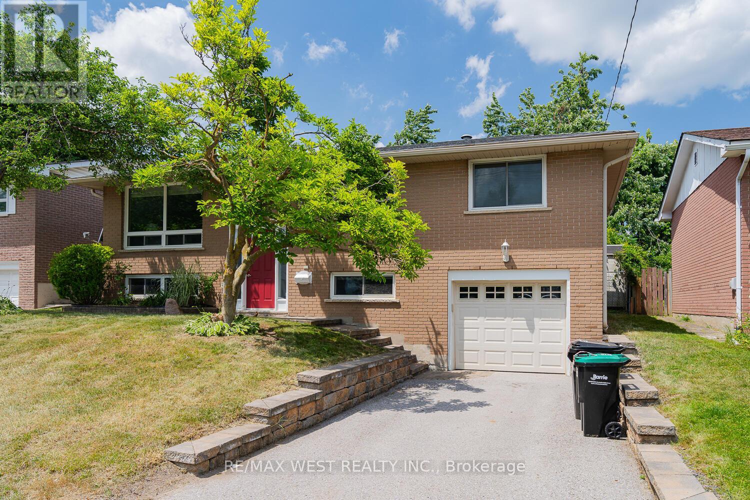 142 Cundles Road E, Barrie (Cundles East), Ontario  L4M 2Z9 - Photo 1 - S12283575