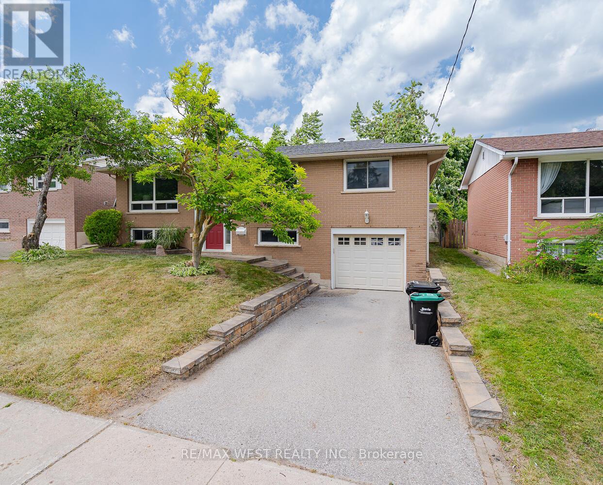 142 Cundles Road E, Barrie (Cundles East), Ontario  L4M 2Z9 - Photo 2 - S12283575
