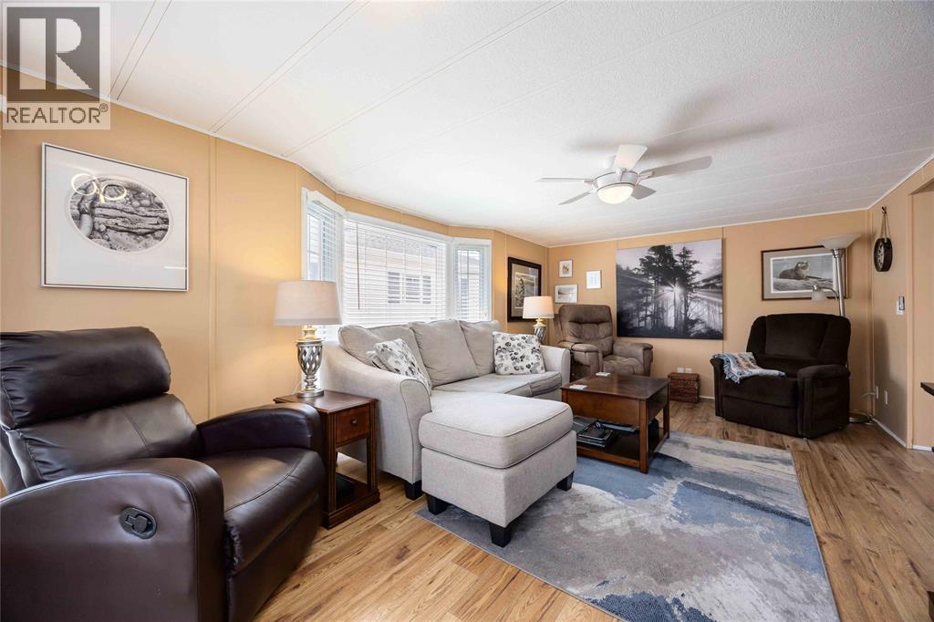 5700 Blackwell Sideroad Unit# 266, Sarnia, Ontario  N7W 1B7 - Photo 5 - 25025243