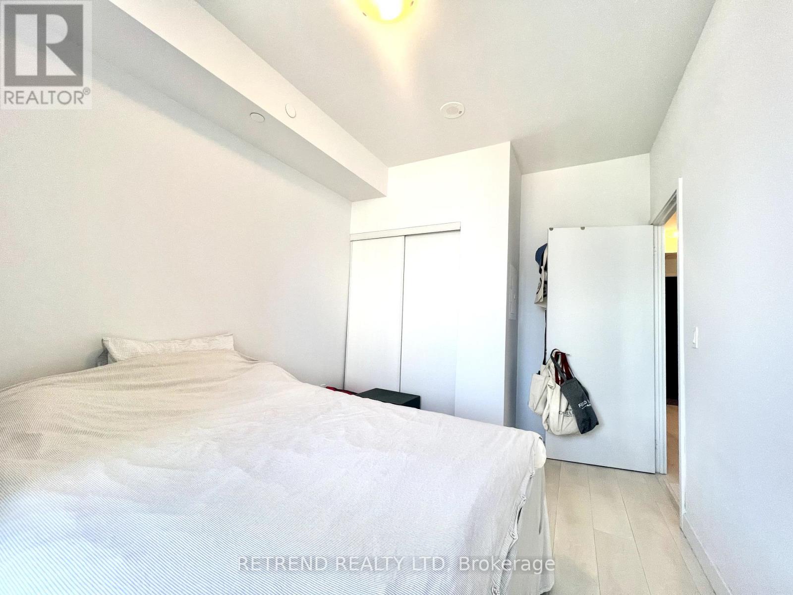 1810 - 8 Eglinton Avenue E, Toronto, Ontario  M4P 0C1 - Photo 6 - C12446827