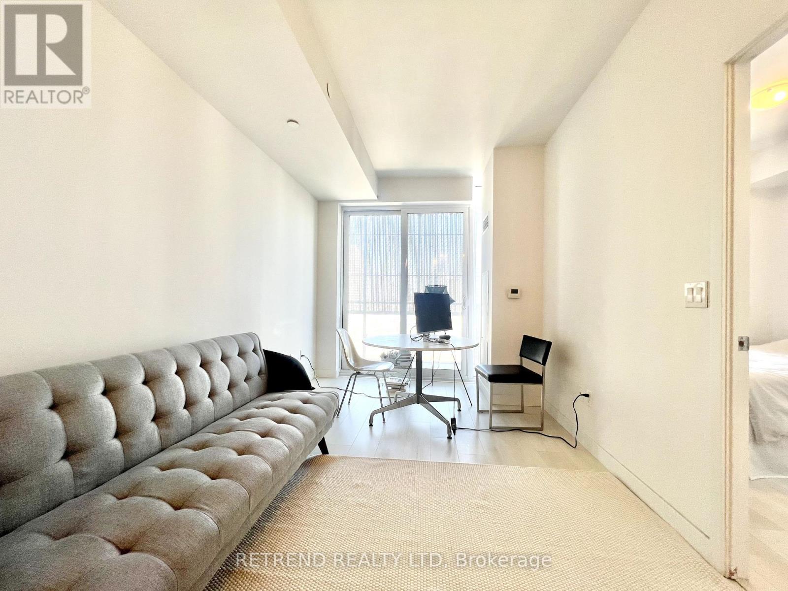 1810 - 8 Eglinton Avenue E, Toronto, Ontario  M4P 0C1 - Photo 7 - C12446827