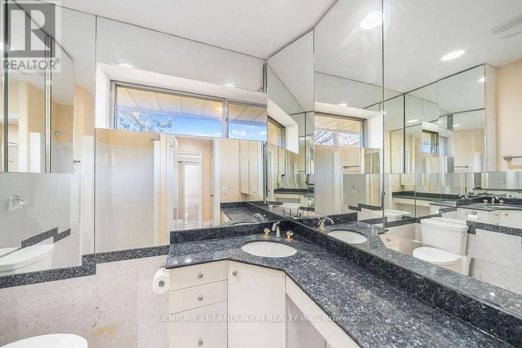 Unit 1 - 1 Caldy Court, Toronto, Ontario  M2L 2J5 - Photo 3 - C12446830