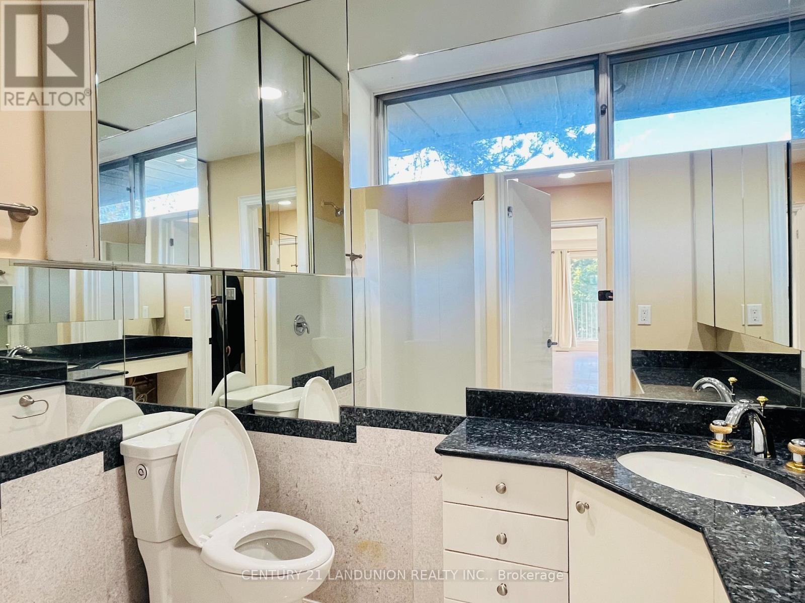 Unit 1 - 1 Caldy Court, Toronto, Ontario  M2L 2J5 - Photo 4 - C12446830