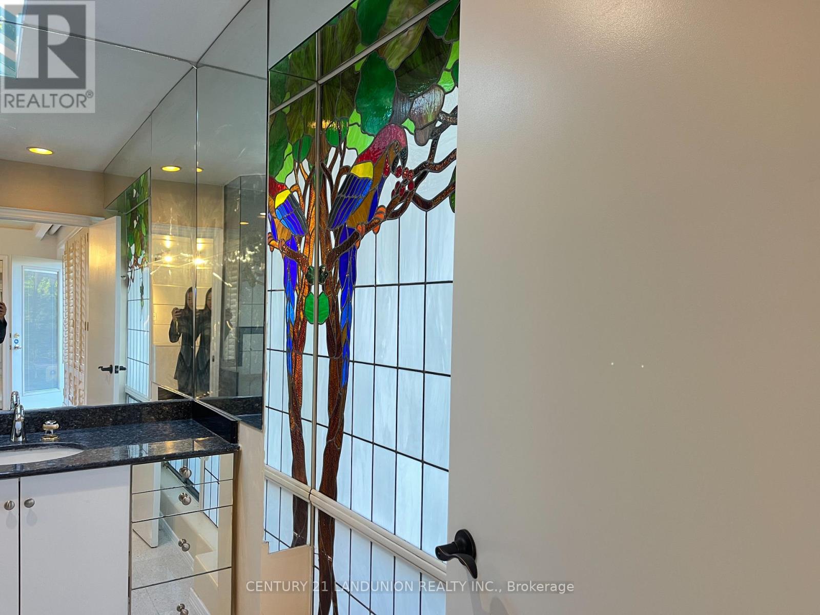 Unit 1 - 1 Caldy Court, Toronto, Ontario  M2L 2J5 - Photo 8 - C12446830