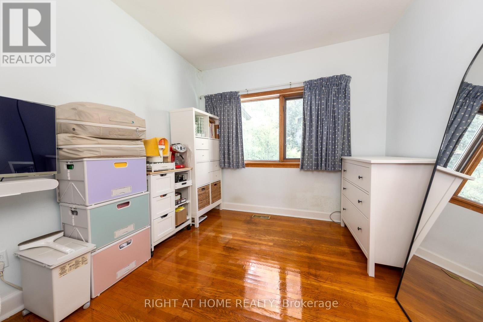 32 Donna Court, Toronto (Newtonbrook East), Ontario  M2M 2C8 - Photo 13 - C12446861