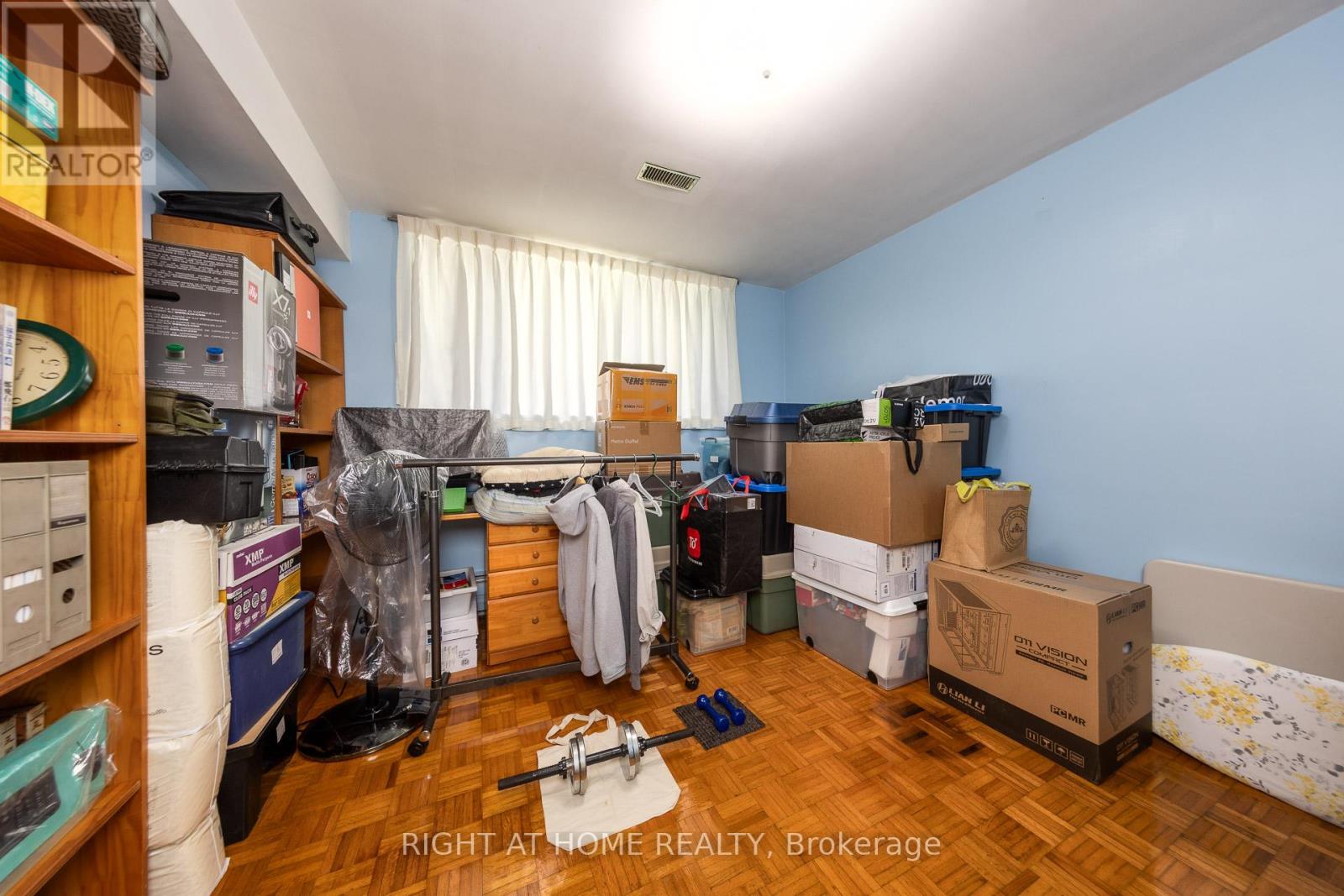 32 Donna Court, Toronto (Newtonbrook East), Ontario  M2M 2C8 - Photo 14 - C12446861