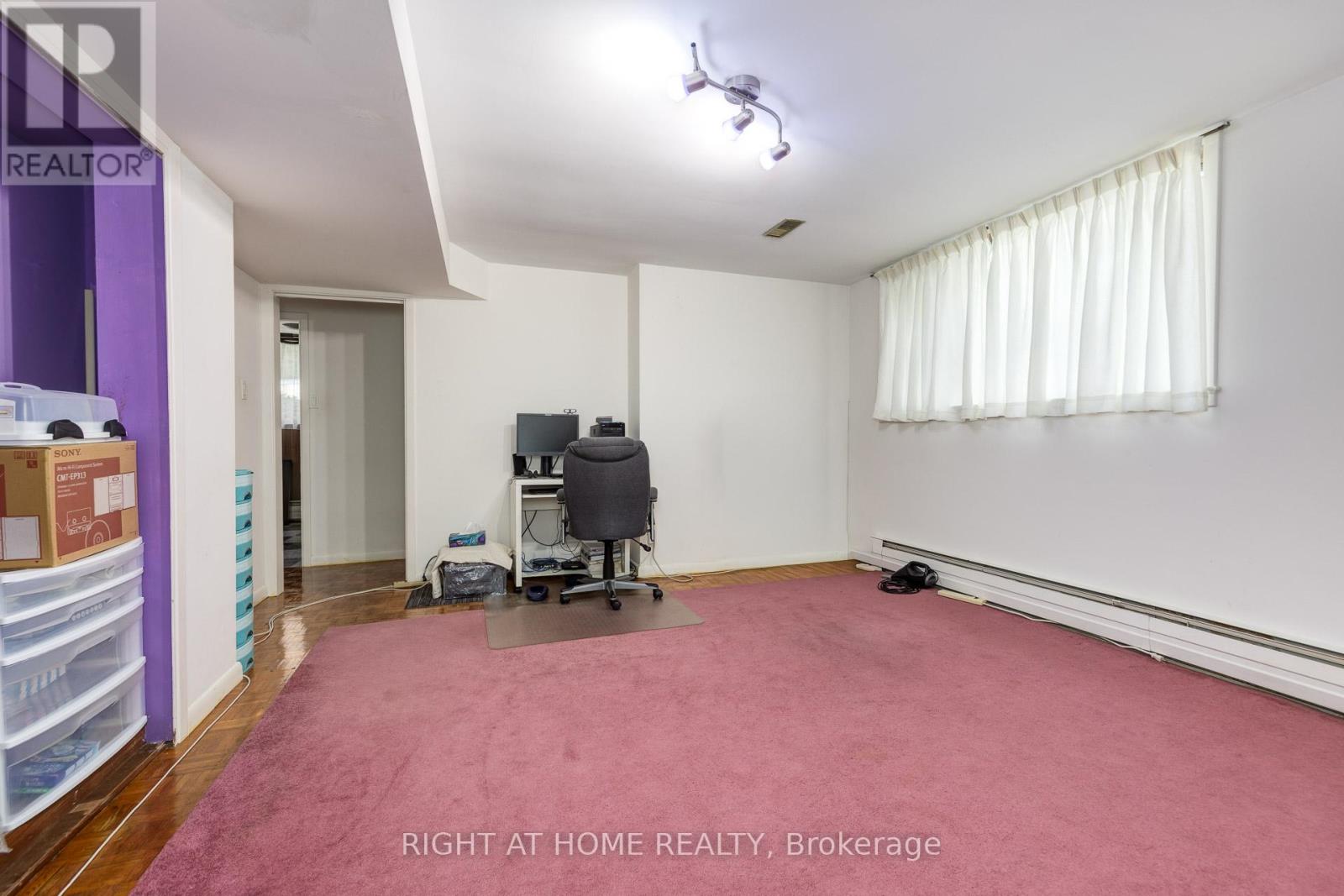 32 Donna Court, Toronto (Newtonbrook East), Ontario  M2M 2C8 - Photo 15 - C12446861