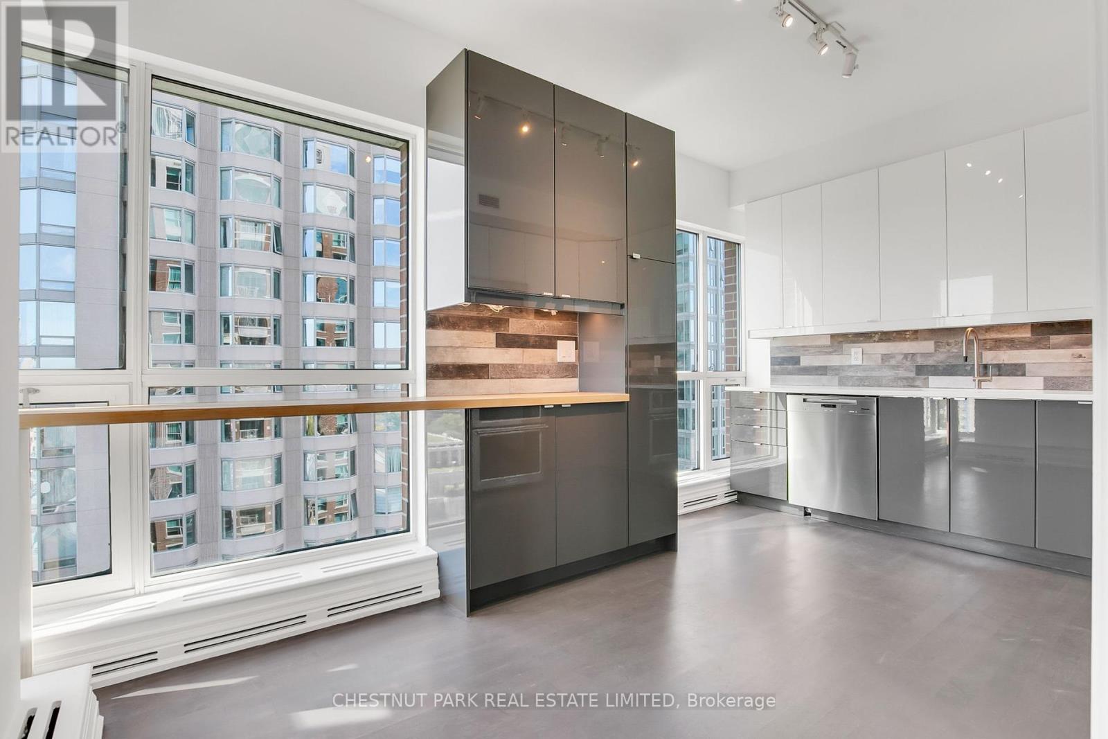 1902 - 38 Avenue Road, Toronto, Ontario  M5R 2G2 - Photo 13 - C12446864