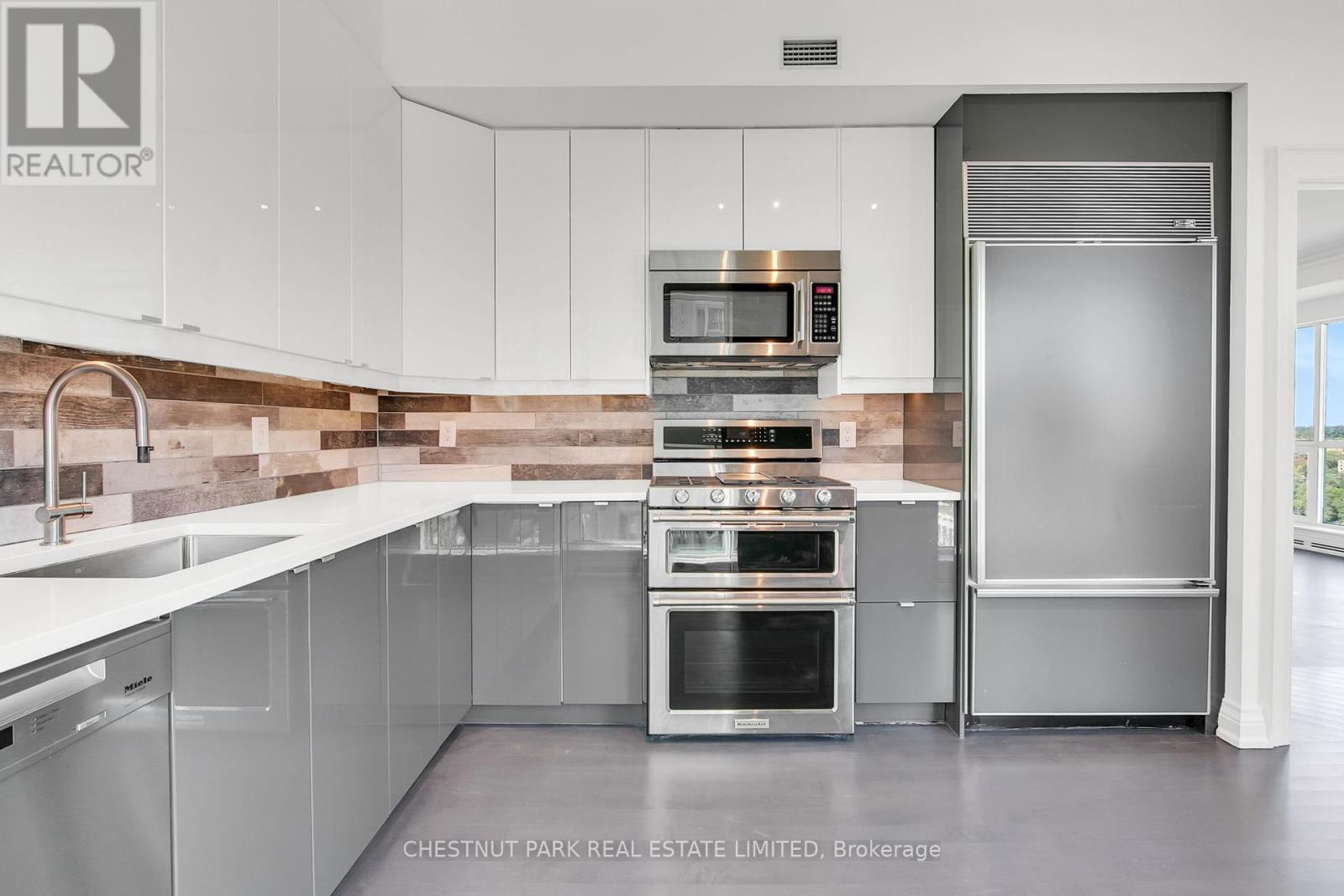 1902 - 38 Avenue Road, Toronto, Ontario  M5R 2G2 - Photo 14 - C12446864
