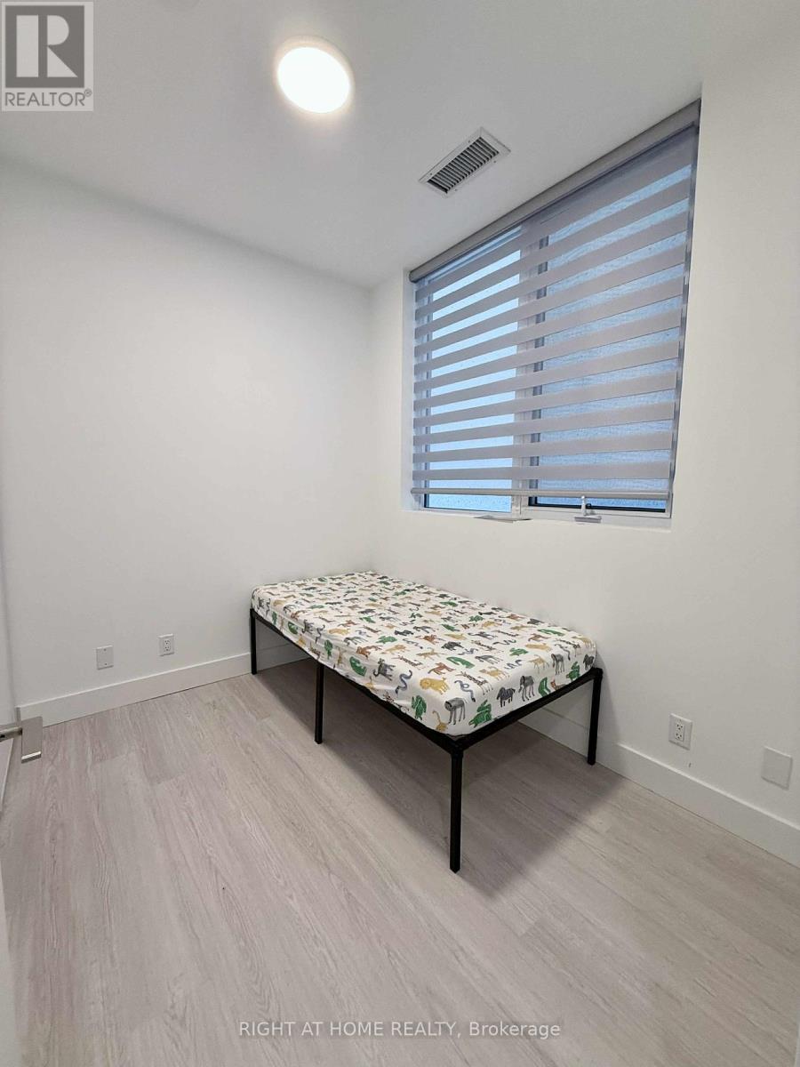 227 - 6 Greenbriar Road, Toronto, Ontario  M2K 1H5 - Photo 21 - C12446866