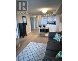 2015 - 17 BARBERRY PLACE, Toronto, Ontario
