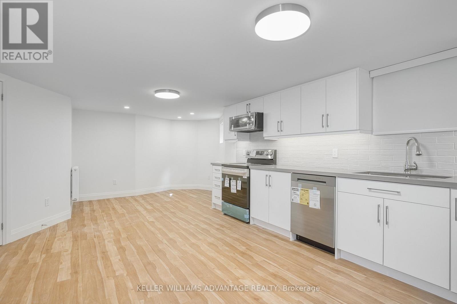 Lower - 42 Delaware Avenue S, Toronto, Ontario  M6H 2S7 - Photo 11 - C12446879