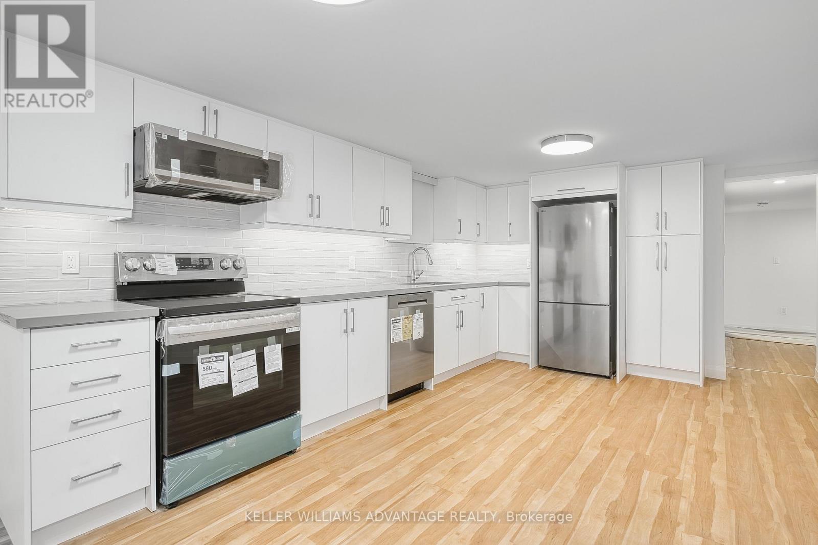 Lower - 42 Delaware Avenue S, Toronto, Ontario  M6H 2S7 - Photo 14 - C12446879
