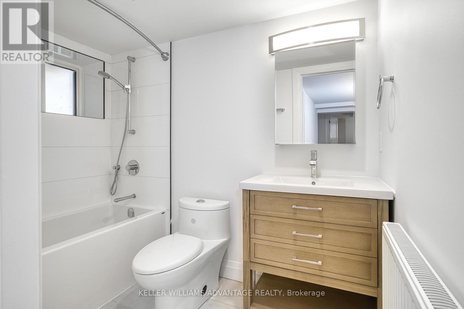 Lower - 42 Delaware Avenue S, Toronto, Ontario  M6H 2S7 - Photo 18 - C12446879
