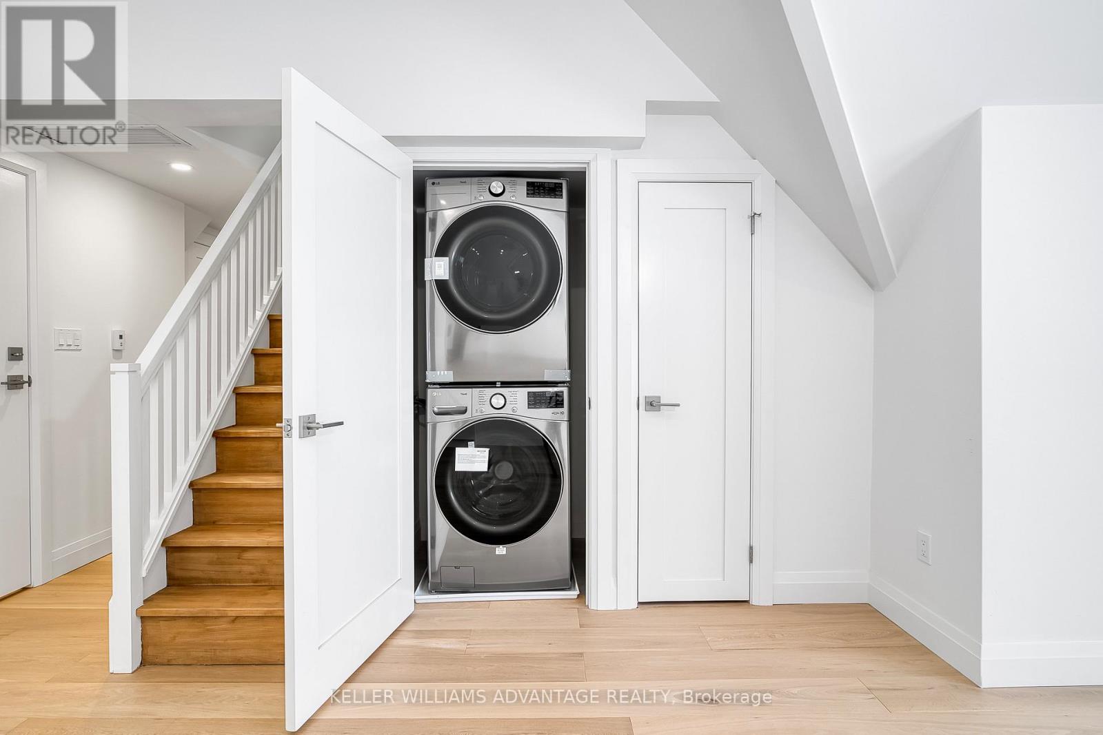 3rd Floor - 42 Delaware Avenue, Toronto, Ontario  M6H 2S7 - Photo 14 - C12446885