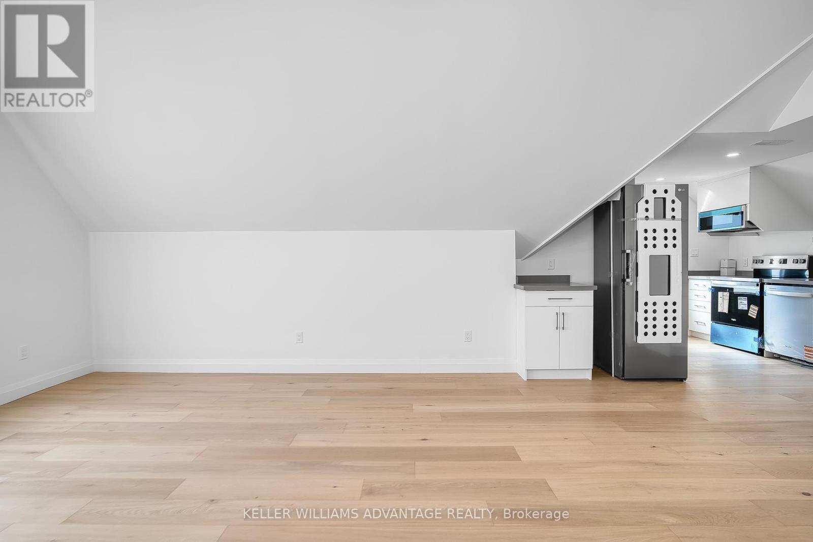 3rd Floor - 42 Delaware Avenue, Toronto, Ontario  M6H 2S7 - Photo 15 - C12446885