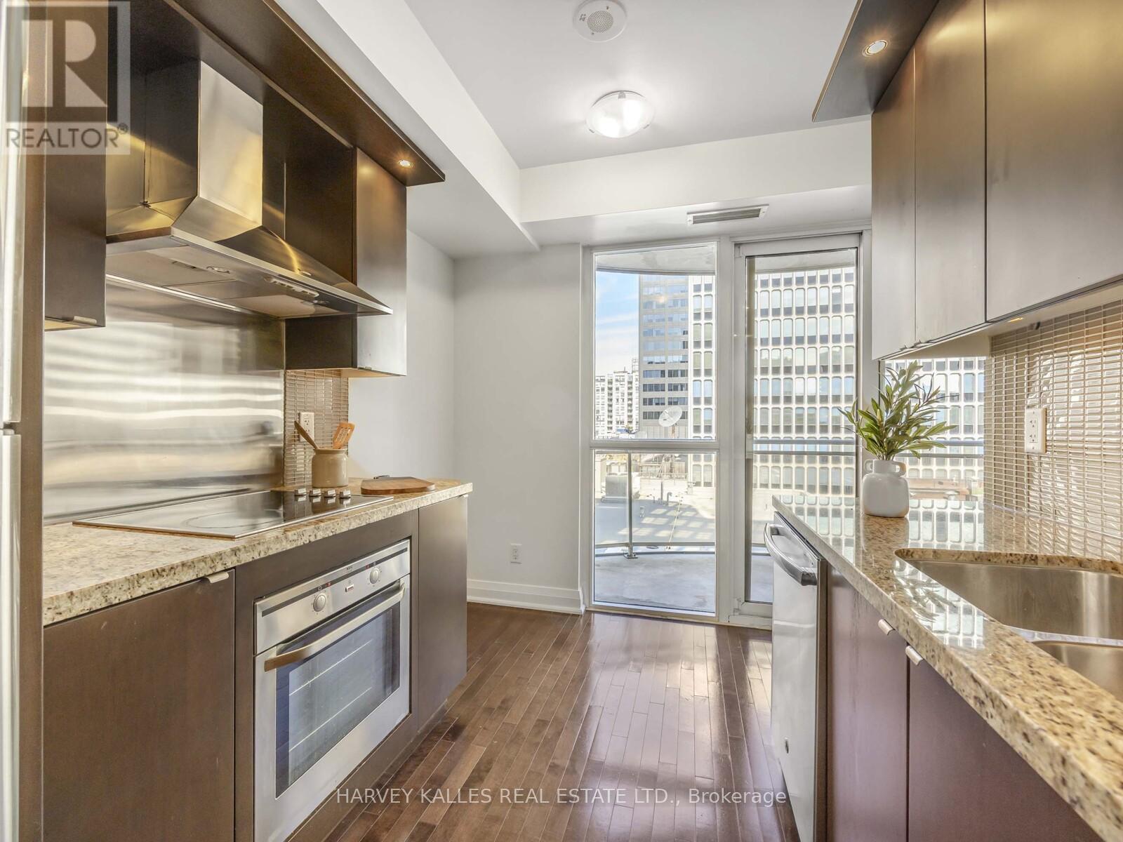 606 - 1430 Yonge Street, Toronto, Ontario  M4T 1Y6 - Photo 13 - C12446888