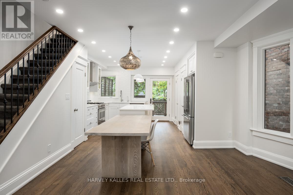 211 Cottingham Street, Toronto, Ontario  M4V 1C4 - Photo 8 - C12446920