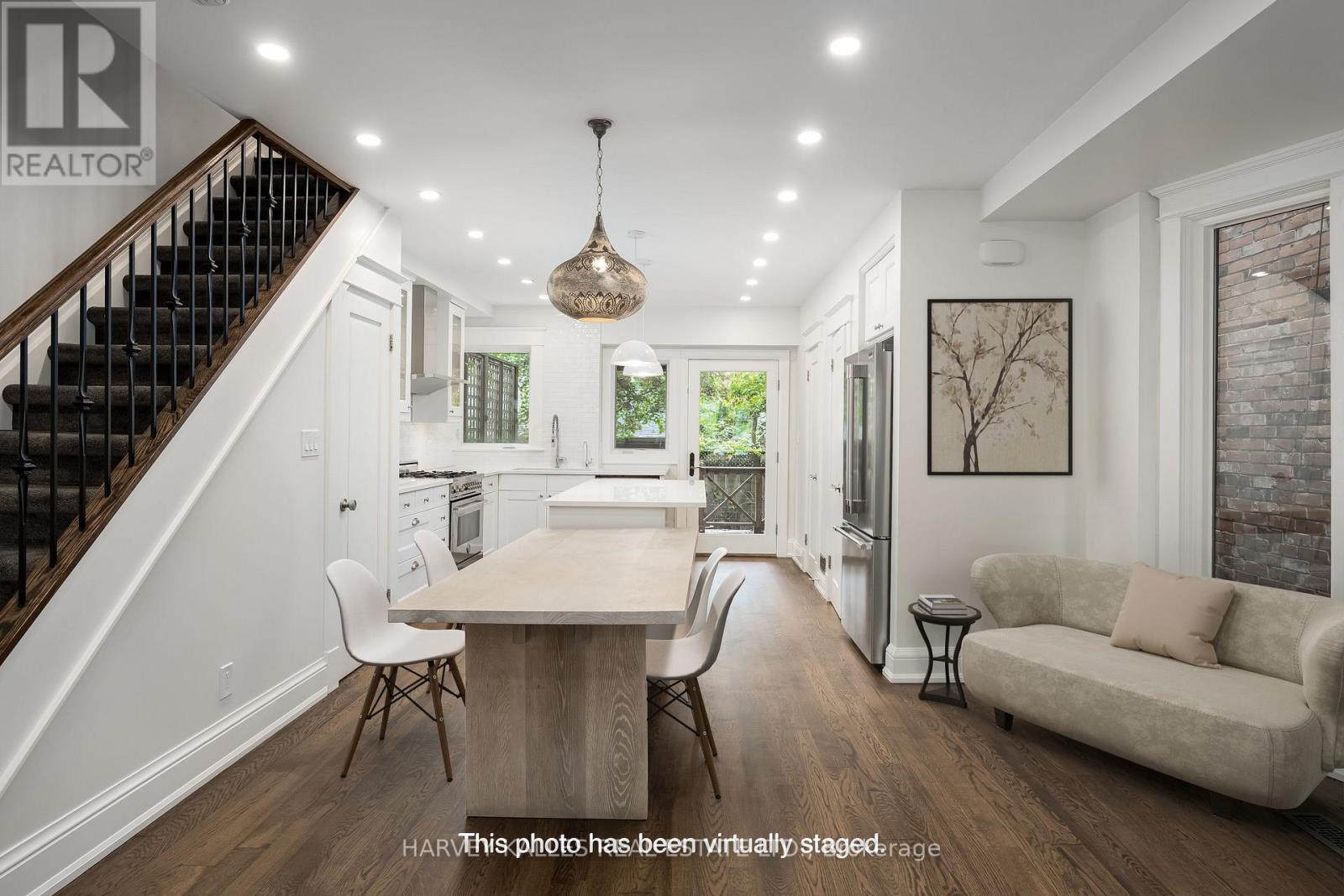 211 Cottingham Street, Toronto, Ontario  M4V 1C4 - Photo 9 - C12446920