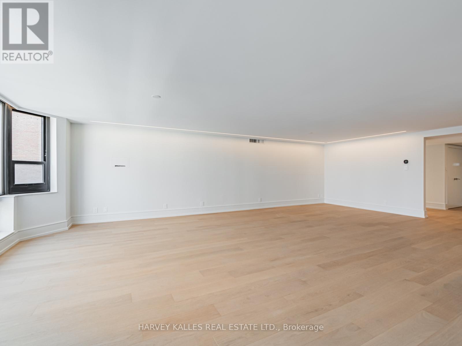 1703 - 1166 Bay Street, Toronto, Ontario  M5S 2X8 - Photo 11 - C12446925