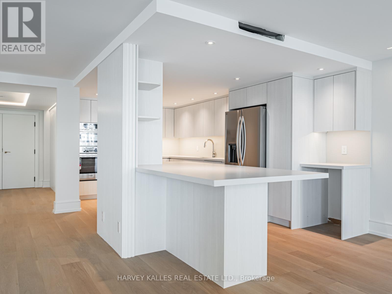 1703 - 1166 Bay Street, Toronto, Ontario  M5S 2X8 - Photo 12 - C12446925